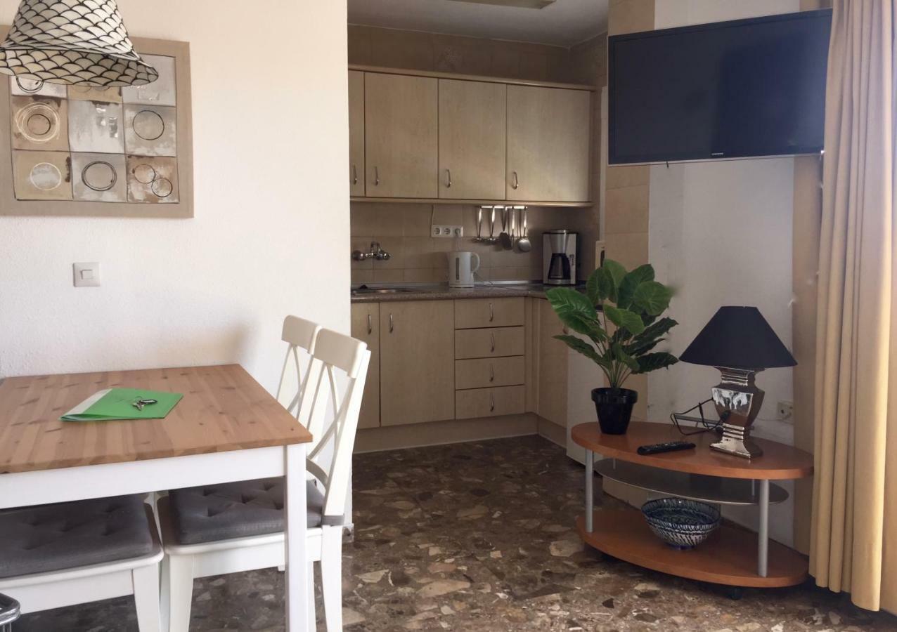 Carihuela Park Palace - Cocasa Apartment ตอร์เรโมลิโนส ภายนอก รูปภาพ